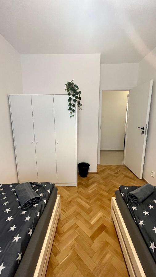 Warszawa Krucza Pokoje Esterno foto